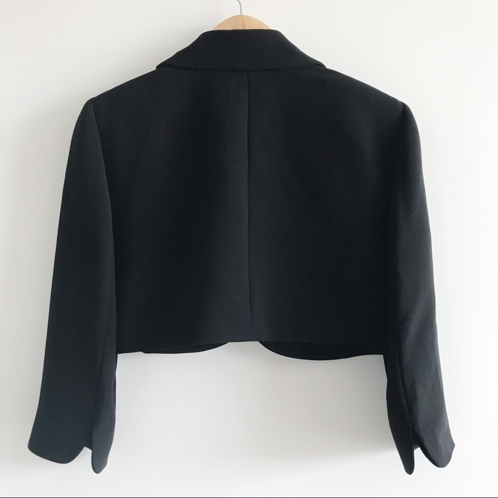 Tahari Cropped Black Blazer - Picture 2 of 8